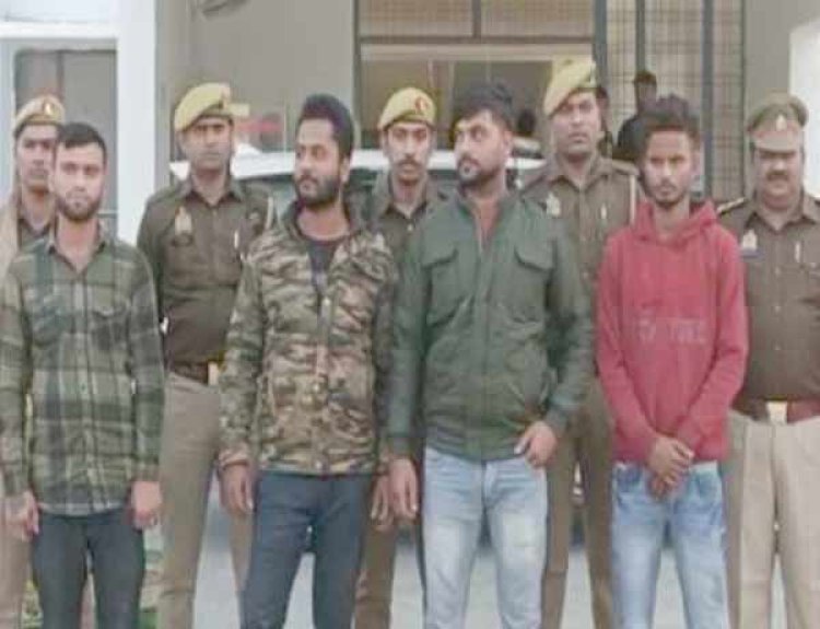 UP पुलिस के साथ मुठभेड़ में फिल्मी स्टाइल में कार लूटने वाले चार बदमाश गिरफ्तार